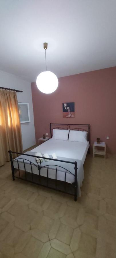 Giannis Stella Apartment Μουρτερή Δωμάτιο φωτογραφία